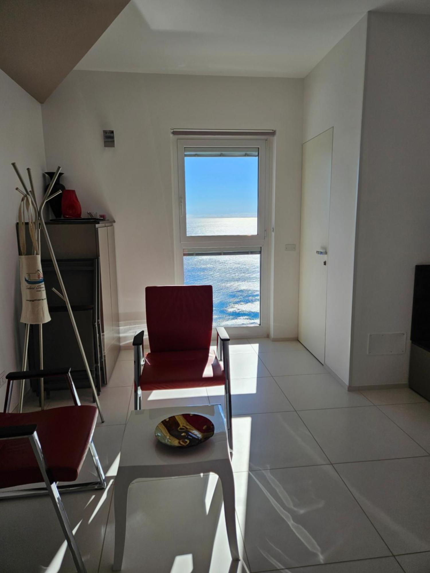 Bergeggi Tindari Sunrise Apartment Стая снимка